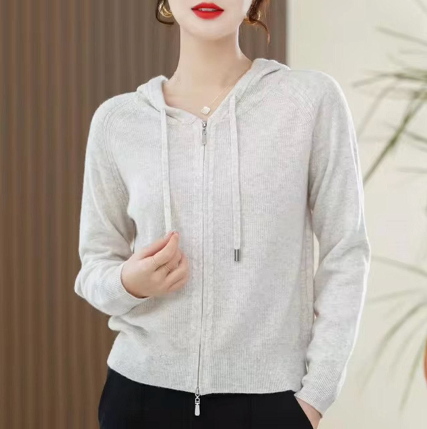 Kiana – Gestrickter Kaschmir-Hoodie