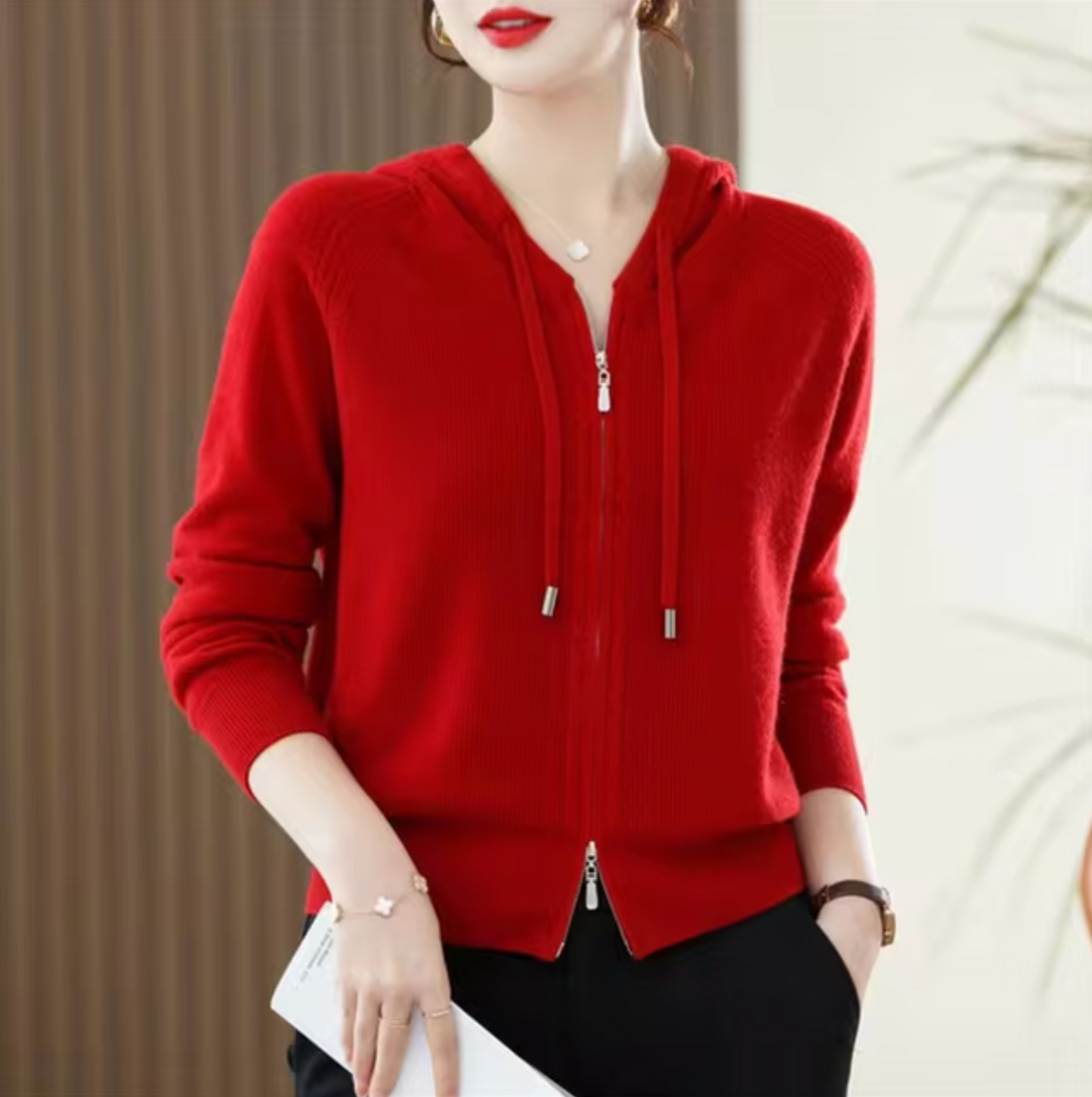 Kiana – Gestrickter Kaschmir-Hoodie