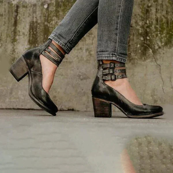 Neda - Modische Pumps mit Knöchelriemen