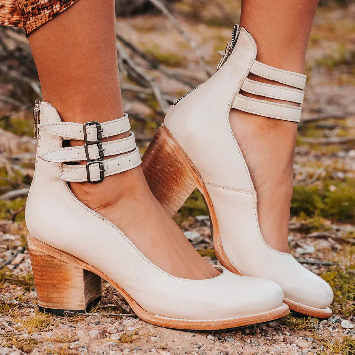 Neda - Modische Pumps mit Knöchelriemen